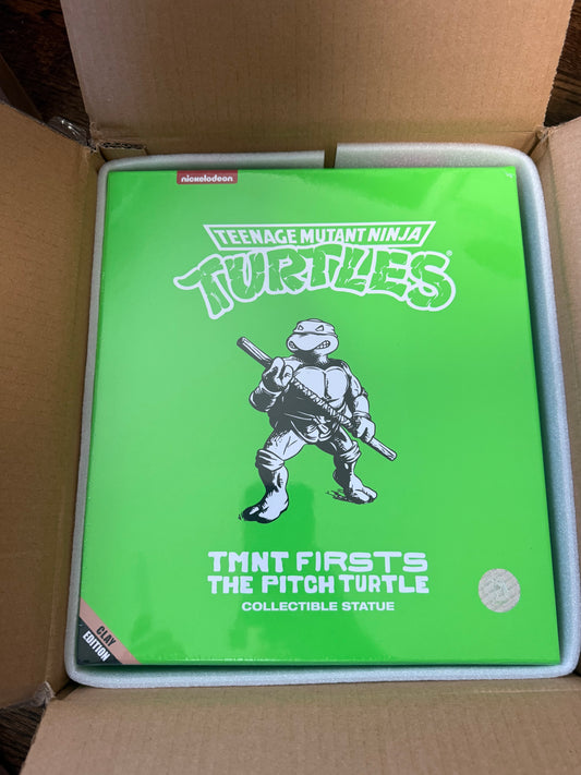 TMNT Firsts: Pitch Turtle BNG Clay Ediition Statue Limited